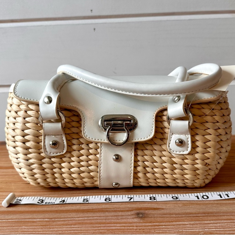 White Trim Woven Straw Tote - Women's Fashion Bag - Picture 2 of 8
